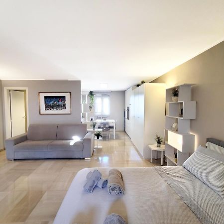 Апартаменти Penthouse In The Heart Of Bari With Terrace Екстер'єр фото